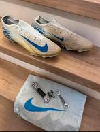 Nike voetbalschoenen ijzer 43, Sport en Fitness, Voetbal, Ophalen, Gebruikt, Schoenen