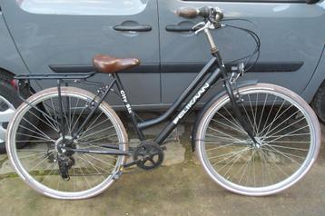 PELIKAAN CITY SIX vélo de marque noir avec 6 vitesses En tr, Fietsen en Brommers, Ophalen, Gebruikt, Minder dan 10 versnellingen