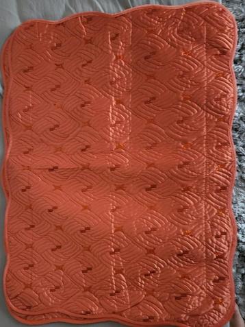 Bedsprei met nooit gebruikt helemaal nieuw 240x260 beschikbaar voor biedingen