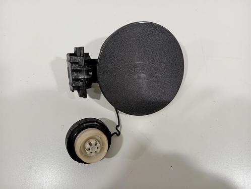 TANKKLEP MET DOP Toyota Yaris III (P13) (01-2010/09-2020), Auto-onderdelen, Carrosserie, Toyota, Gebruikt