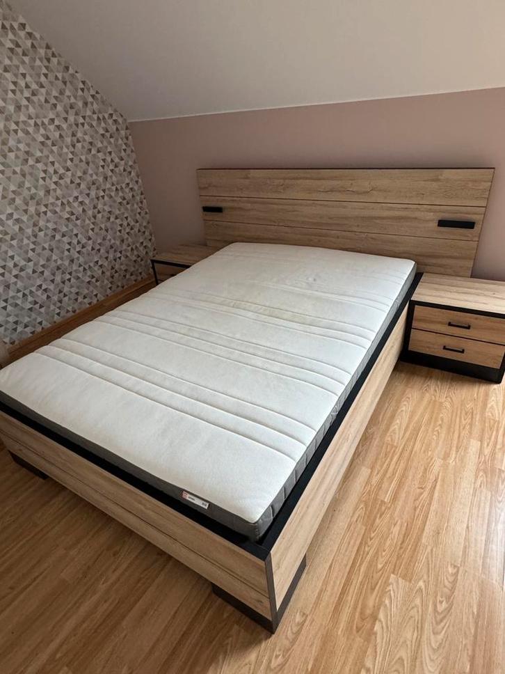 Lit 140x2m TOUT COMPRIS, Maison & Meubles, Chambre à coucher | Chambres à coucher complètes, Utilisé, Queen size, Enlèvement