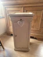 Mooie oude kleine massieve meubels in gepatineerd eikenhout, Ophalen