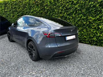 Tesla model y 2021 dualmotor beschikbaar voor biedingen