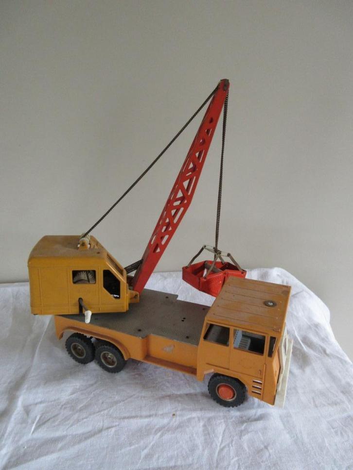 GAMA kraan Faun Clam Shell Crane Truck baggertruck vintage, Antiek en Kunst, Antiek | Speelgoed, Ophalen