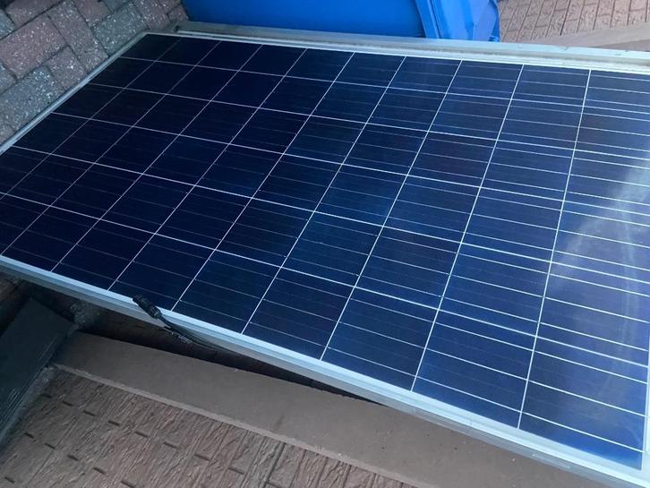 Set 5 zonnepanelen, Doe-het-zelf en Bouw, Zonnepanelen en Toebehoren, Gebruikt, Compleet systeem, 200 wattpiek of meer, Ophalen