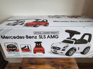 Verschillende loopauto's *Nieuw in doos* beschikbaar voor biedingen