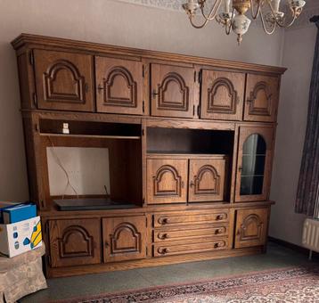 Meuble chêne beschikbaar voor biedingen