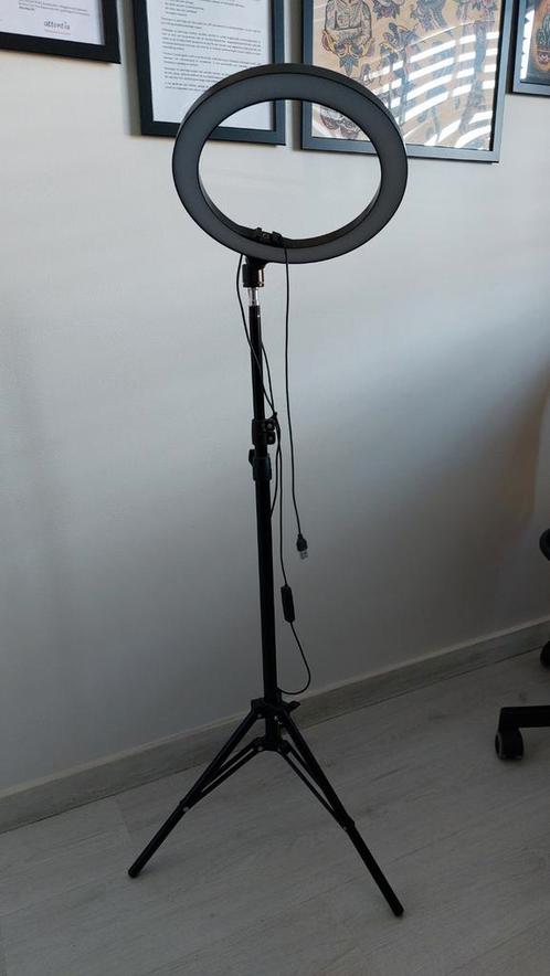 Ringlamp, Huis en Inrichting, Lampen | Vloerlampen, Zo goed als nieuw, 100 tot 150 cm, Kunststof, Ophalen