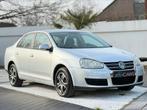 Vw Jetta 1.6i * 130.000 km * Airco *, Te koop, Zilver of Grijs, Berline, Bedrijf