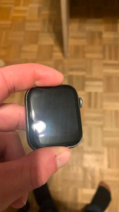 Apple Watch Series SE2022, 5, 6 en 7 voor onderdelen, Handtassen en Accessoires, Sporthorloges, Gebruikt, iOS, Zwart, Afstand