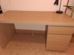 Bureau IKEA, Huis en Inrichting, Bureaus, Zo goed als nieuw, Ophalen, Bureau