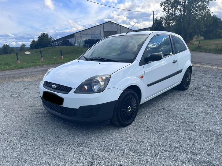 Ford Fiesta 1.4l TDCI uit 2006, Auto's, Ford, Particulier, Fiësta, Diesel, Euro 4, Berline, 3 deurs, Handgeschakeld, Zwart, Stof