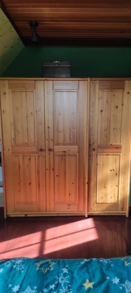 Massieve slaapkamer, Huis en Inrichting, Slaapkamer | Complete slaapkamers, Ophalen