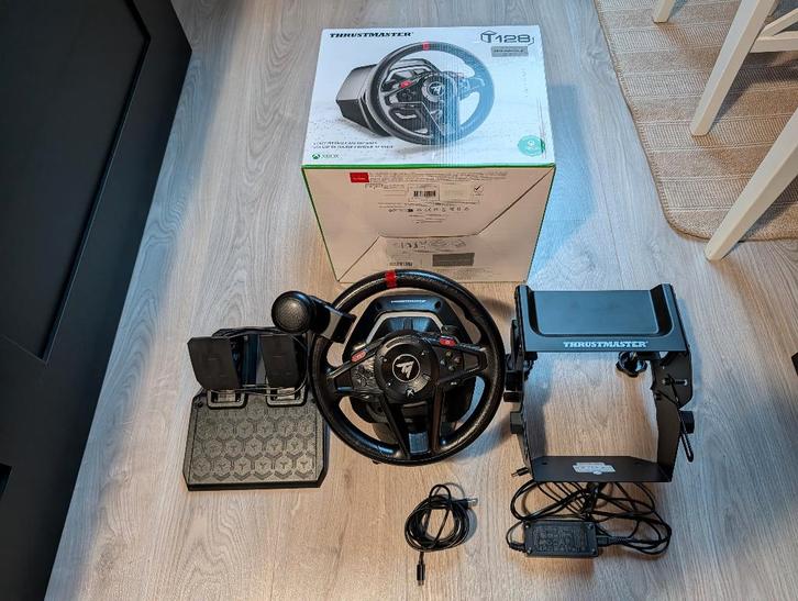 Thrustmaster T128 PC/XBOX + Heavy Equipment Bundle, Computers en Software, Joysticks, Gebruikt, Ophalen