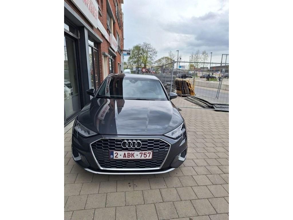 Audi A3  Advanced S-Tronic / Pack business Pls / Verwarmde, Automaat, https://public.car-pass.be/vhr/fcdd1b63-e5b6-45c8-a542-ac5a85dc22fd