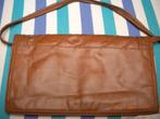 Bruine leerachtige handtas, Enlèvement, Sac à main