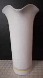 Vaas, Ophalen of Verzenden, Zo goed als nieuw, Aardewerk of Porselein, Minder dan 50 cm
