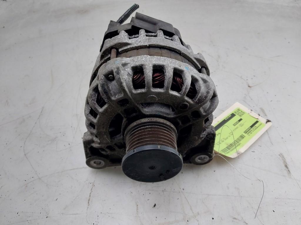 ALTERNATEUR V-Snaar Renault Clio IV (5R) (|231008593R|), Autos : Pièces & Accessoires, Robert Bosch AG, Renault, Utilisé, Robert-Bosch-Allee 1
74232  Abstatt, DE