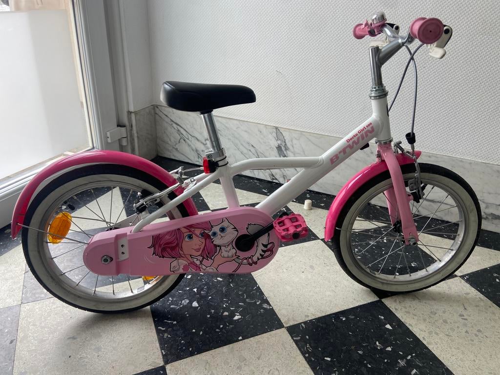 Meisjesfiets Btwin 18 inch, Fietsen en Brommers, Fietsen | Kinderfietsjes, Ophalen, Gebruikt, 16 tot 20 inch