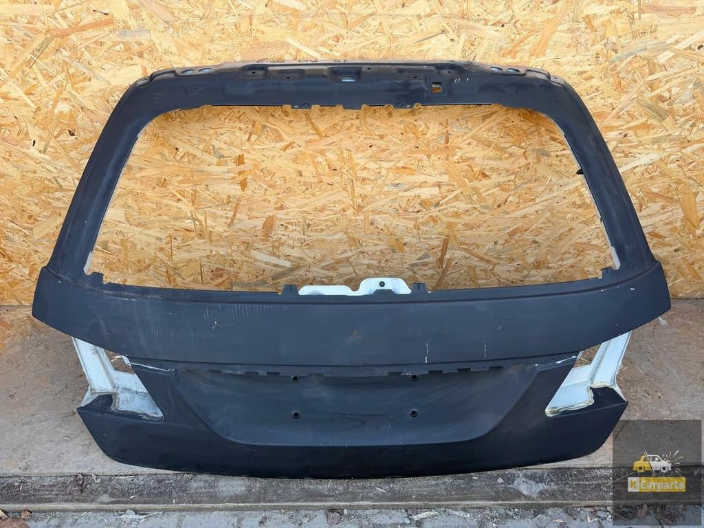 Hayon de break Mercedes Classe E W212 neuf d'origine, Autos : Pièces & Accessoires, Mercedes-Benz AG, Mercedes-Benz, Utilisé, Mercedesstrasse 120
70372  Stuttgart, DE