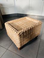 Rieten bankje of tafeltje, Huis en Inrichting, Ophalen, Zo goed als nieuw, Rechthoekig, Overige materialen