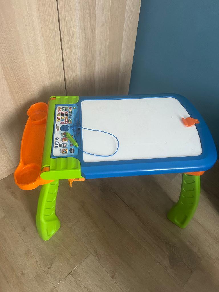 Table Vtech et autres jeux., Enlèvement, Utilisé