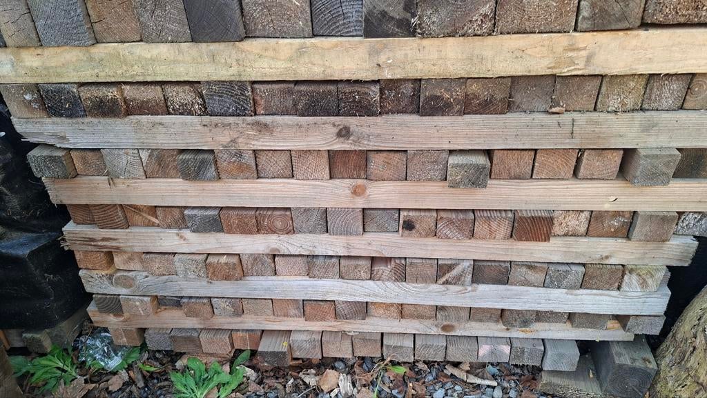 Chevrons traité sec et droit prix 1euro, Doe-het-zelf en Bouw, Hout en Planken, Ophalen