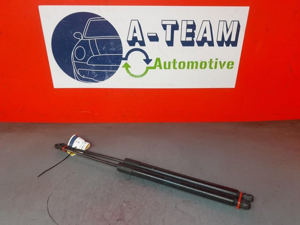 VERIN A GAZ ENSEMBLE ARRIÈRE Golf VII (AUA) (5G6827550C), Utilisé, Volkswagen