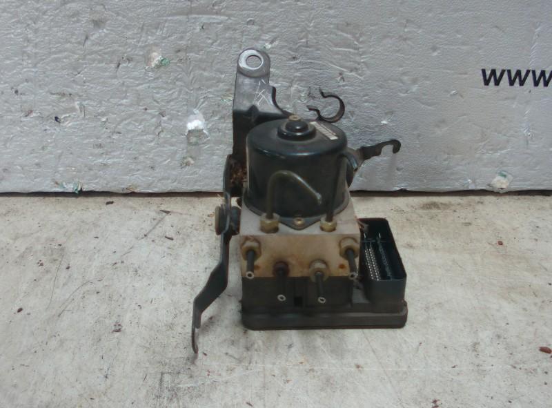 BLOC ABS (FREINS ANTI-BLOCAGE) Ford Fiesta 5 (JD / JH), Utilisé, Ford