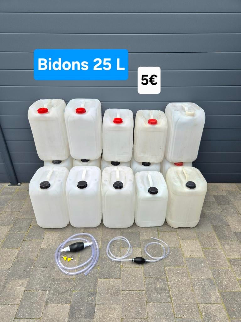 Schone blikjes van 25 liter, Ophalen, Zo goed als nieuw