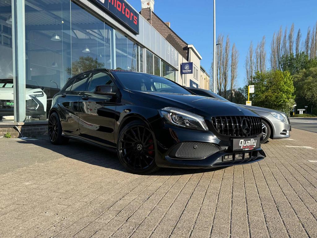 Mercedes-Benz A-CLASS 180 AMG-PACK / A45s PACK / NIEUWSTAAT, Autos, Achat, Euro 6, Entreprise, Noir