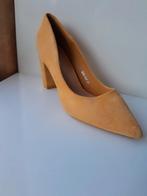 Chaussures à talons pointure 41, Enlèvement