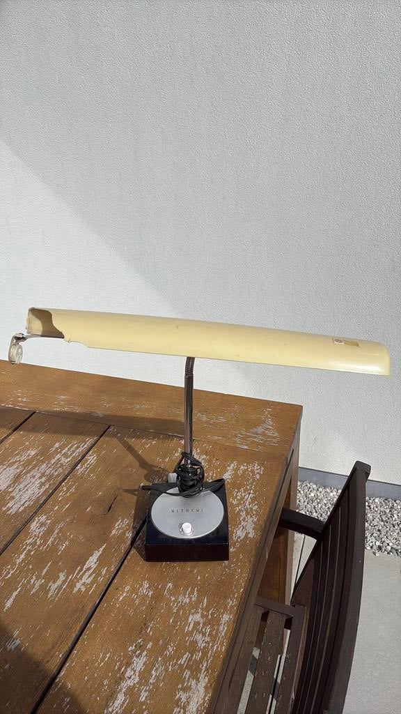 Hitachi Lamp - zijkant stuk - gratis, Ophalen, Kunststof, Gebruikt, Vintage