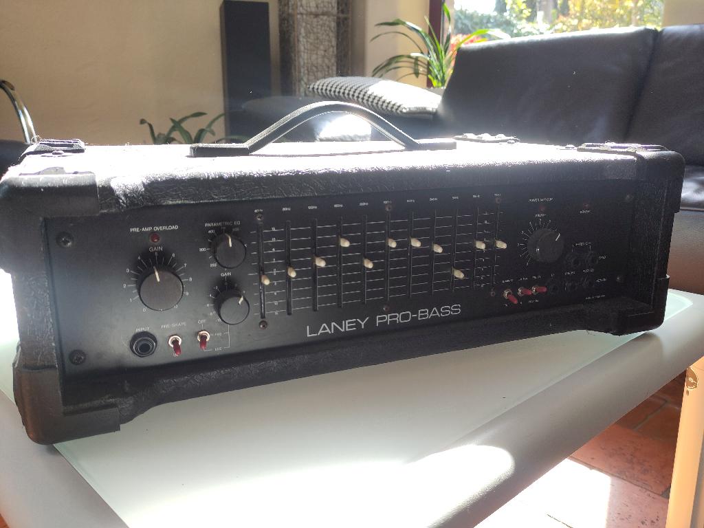 Laney Pro-Bass 150W basversterker, Ophalen, Gebruikt, Basgitaar, 100 watt of meer