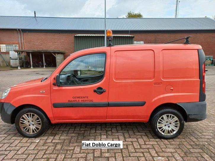 verkoop Fiat Doblo Cargo (2007) en Fiat Fiorino (2010), Auto's, Fiat, Bedrijf, Doblo, Trekhaak, Benzine, Euro 4, Overige carrosserie