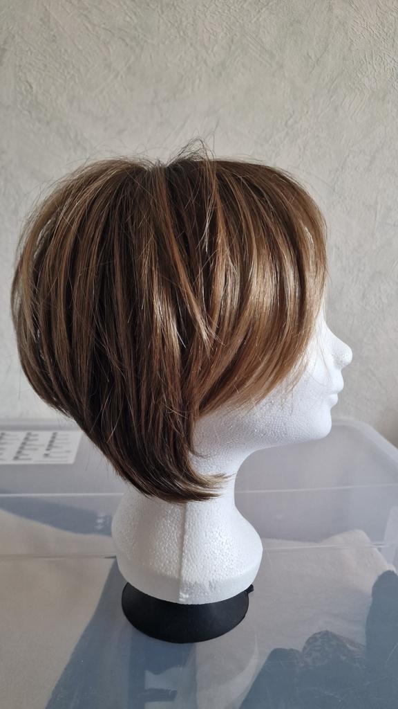 Pruik te koop – bijna niet gedragen, Ophalen, Zo goed als nieuw