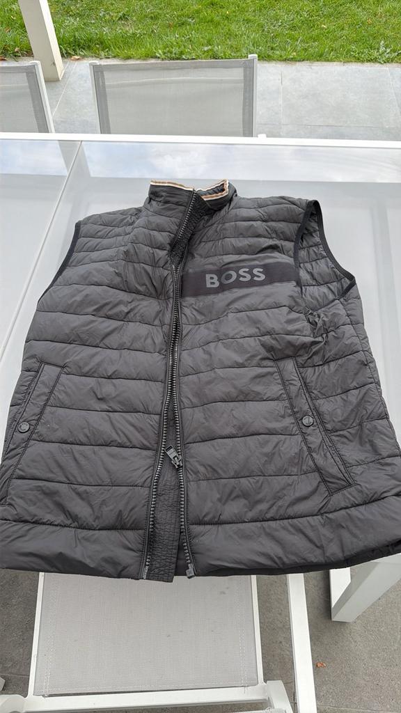 Veste sans manche Hugo Boss neuve, Vêtements | Hommes, Enlèvement ou Envoi, Comme neuf