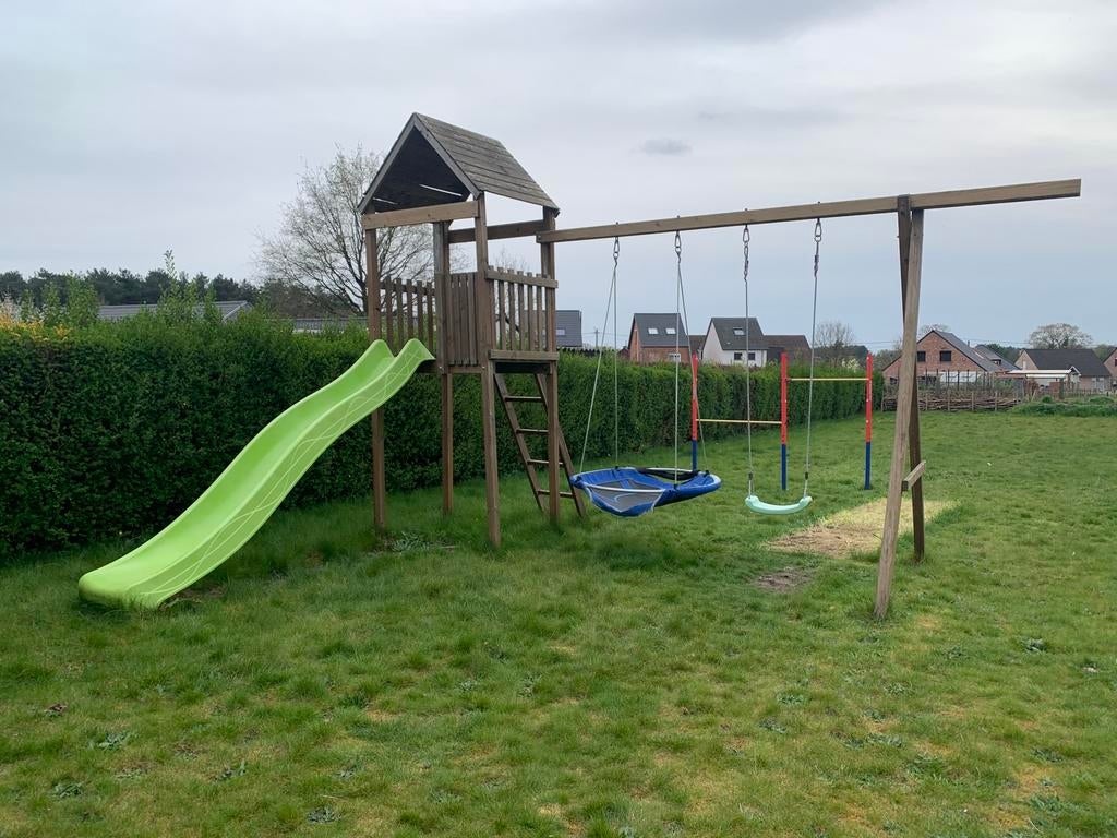 Speeltuig met schommel, nestschomm en schuifaf, Ophalen, Gebruikt, Schommel