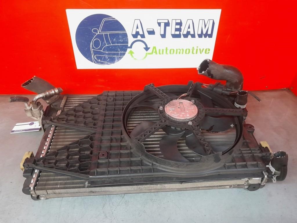 RADIATEUR COMPLEET Volkswagen Polo V (6R) (01-2009/10-2017), Auto-onderdelen, Gebruikt, Volkswagen