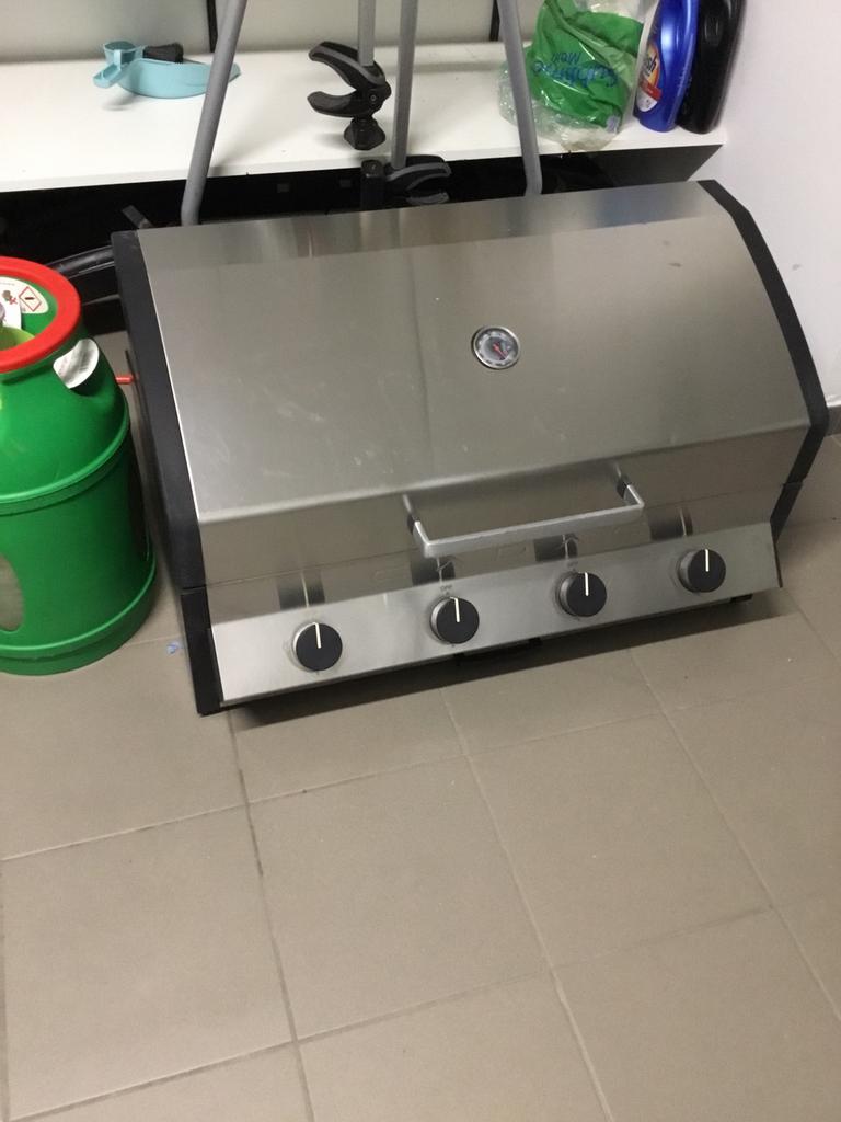 Inox gasbbq merk cadac, Tuin en Terras, Ophalen, Zo goed als nieuw