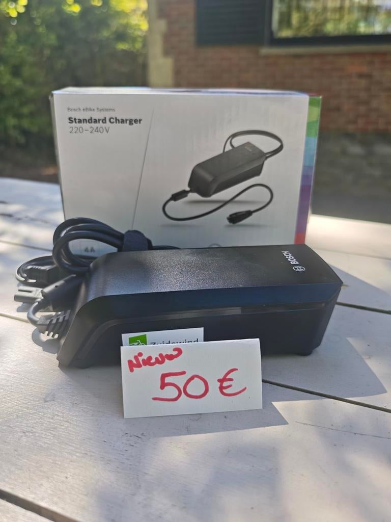Bosch oplader NIEUW, Ophalen of Verzenden, Nieuw
