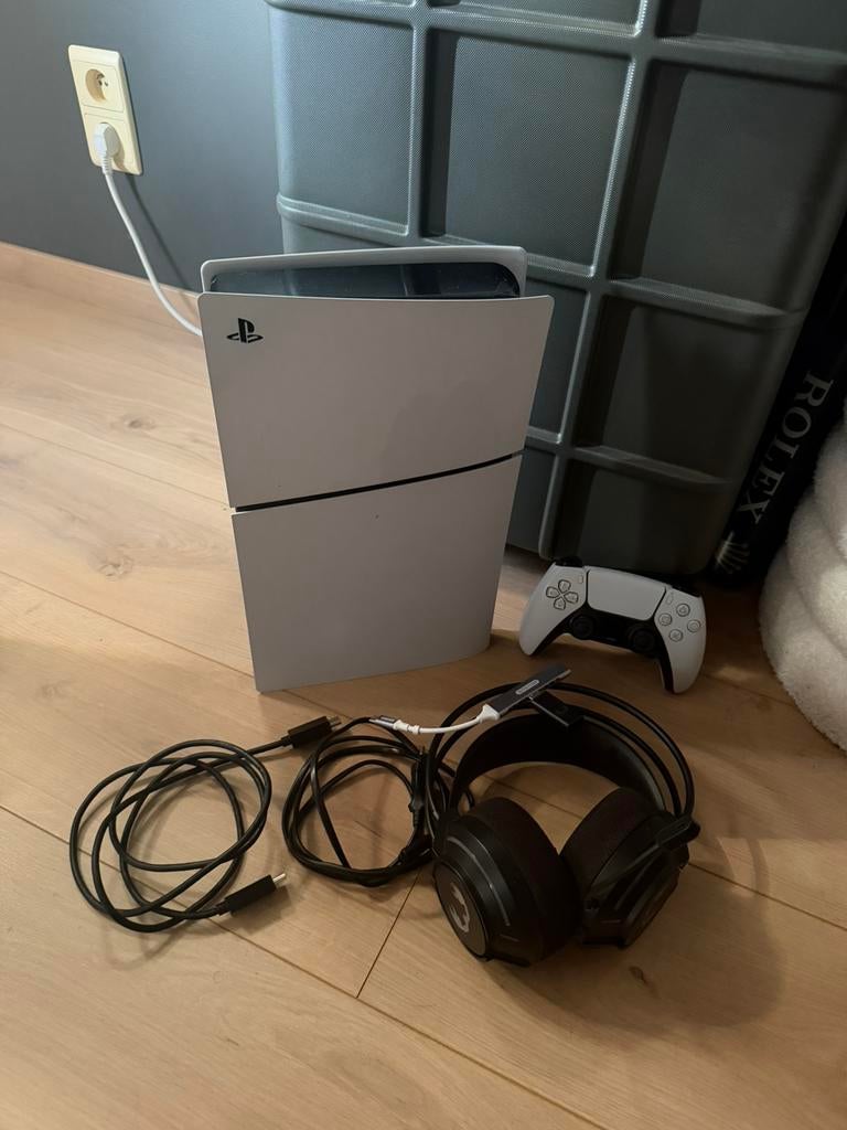 Playstation 5 Slim 1 Manette et 1 Casque, Enlèvement, Comme neuf, Playstation 5