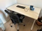 Bureautafel en stoel - amper gebruikt, Huis en Inrichting, Bureaus, Ophalen, In hoogte verstelbaar, Zo goed als nieuw, Bureau