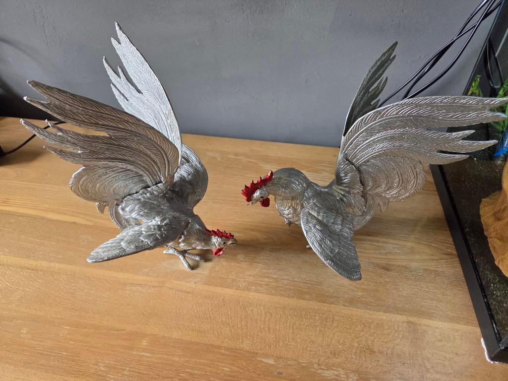 2 decoratie kemphanen van messing