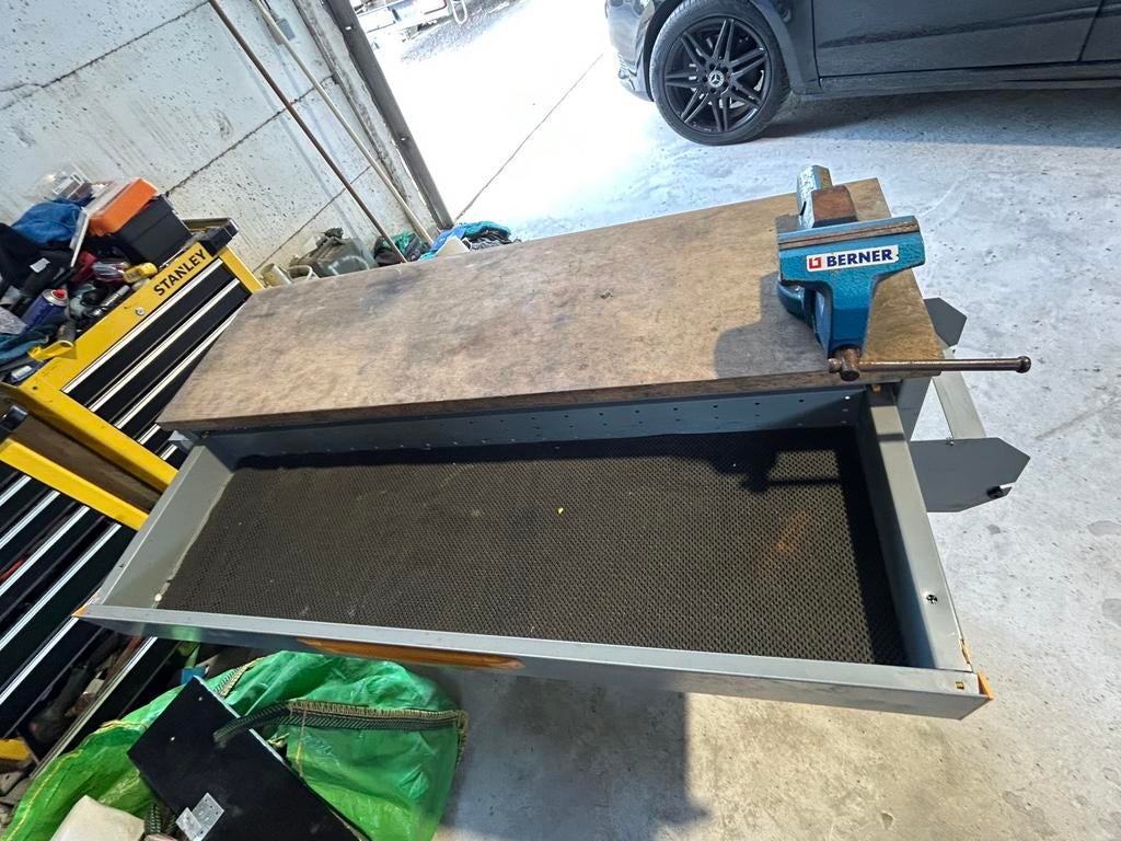 Bedrijfswagen inrichting, Ophalen, Bewaco, Info@bewaco.be, Westrozebeke