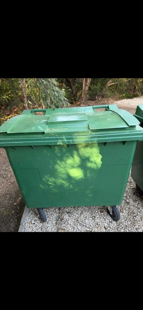 Container voor zeer grote vuilnisbak van 1100 liter, Ophalen