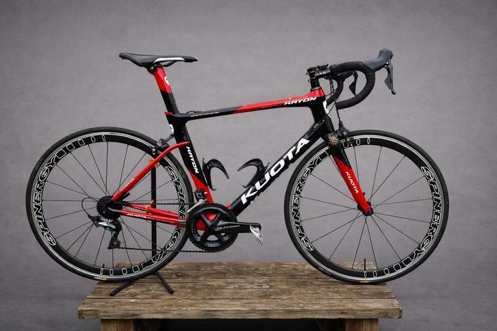 Vélo de route Aero en carbone avec paire de roues en carbone, Vélos & Vélomoteurs, Vélos | Vélos de course, Comme neuf, Giant