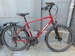 Herenfiets Trek Verve 2 xl kleur Bordeaux/zwart, Fietsen en Brommers, 28 inch, Vering, Zo goed als nieuw, 15 tot 20 versnellingen