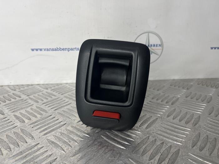 Serrure banquette arrière d'un Mercedes B-Klasse, -, 3 mois de garantie, Utilisé, -