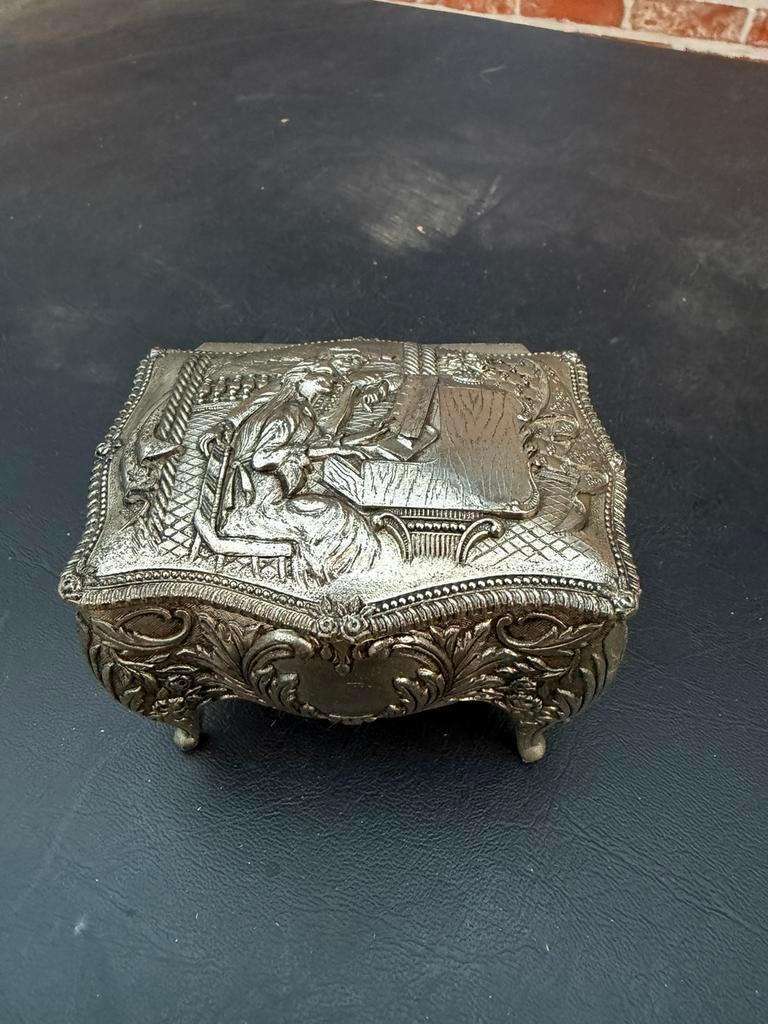 boîte à bijoux vintage en métal argenté, Antiquités & Art, Enlèvement